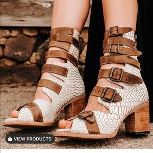 BOND BY FREEBIRD SIZE 7- reasonable offers only